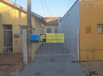 Casa · 10m² · 1 Quarto · 1 Vaga · Casa para alugar em Solo Sagrado I de 10.00m² com 1 Quarto e 1 Garagem