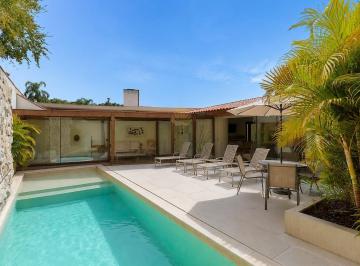 Casa · 343m² · 3 Quartos · 4 Vagas · Casa com piscina, 3 quartos de 343,34 m2, à venda, AHÚ, CURITIBA - PR