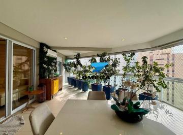 b57d41b25da04bb8681905a1c946d384da800568 · Apartamento reformado à venda na praia das Pitangueiras no Guarujá I Omega Imoveis