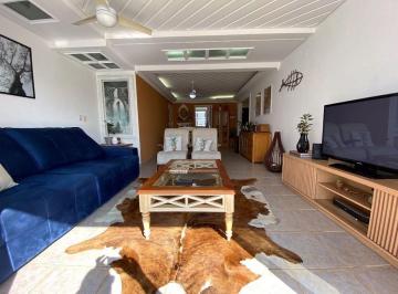 a3f1a982ed6fc3f566b871d25e6c65824a37e8d2 · Cobertura Residencial à venda, Balneário Guarujá, Guarujá - CO0374.