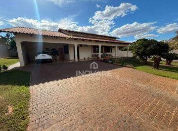 b01ace4e4e3ba75b78bfe69ac946ac52d1e213fb · Casa com 3 dormitórios à venda, 198 m² por R$ 1.500.000,00 - Vila de Furnas - Itumbiara/GO