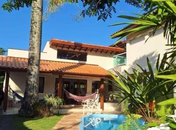 988f6cec5ef91934ef0532ac59384033b9b63dae · Casa à venda com 4 suítes e a 50m do mar em Itamambuca, Ubatuba