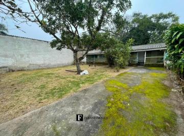 Casa · 276m² · 2 Quartos · 3 Vagas · Casa com terreno a venda em Pontal do PR