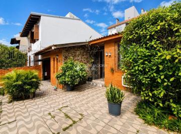 Casa · 190m² · 3 Quartos · 4 Vagas · Casa Jardim do Salso - 3 dormitórios 2 suítes!