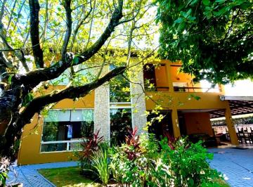 Casa · 440m² · 5 Quartos · 4 Vagas · Oportunidade única: Casa Dúplex com Piscina em Jaguaribe, Salvador-BA - 5 quartos, 2 suítes, 2 salas