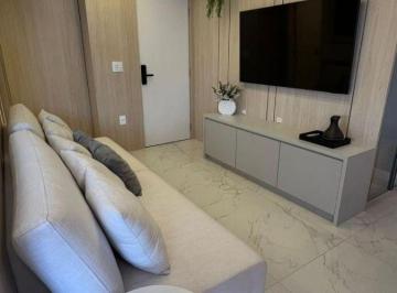 Apartamento de 1 quarto, Itapema · 3 suítes mobiliado em Meia Praia | De R$ 2,4 milhões por R$ 1,89 milhão