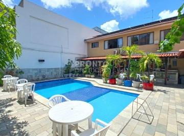 Casa de 4 quartos, Recife · Casa bairro Monteiro com 4 quartos,3 suites, 4 vagas, piscina em excelente localização .