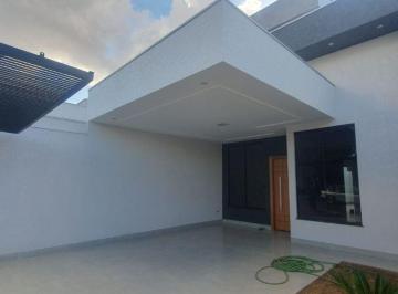 Casa de 3 quartos, Maringá · Casa no Jardim Sumaré