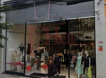 Comercial · 544m² · Loja à Venda Rua Silva Teles, Pari 544 m²