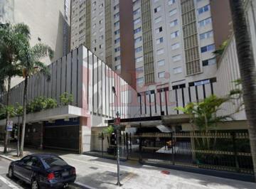 Comercial · 3161m² · Conjunto Comercial com 05 Lojas e 64 Vagas de Garagem - Venda ou Locação