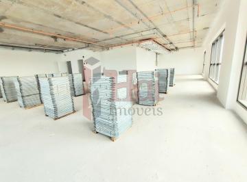 Comercial · 216m² · 3 Vagas · Vende-se ou Aluga-se Laje Comercial no bairro do Tatuapé com 216m².