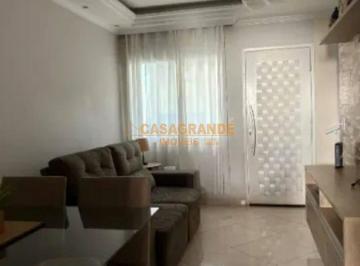 Casa · 125m² · 2 Quartos · 2 Vagas · Casa Sobrado a venda 02 quartos no Condomínio Res. Campo Belo SJC