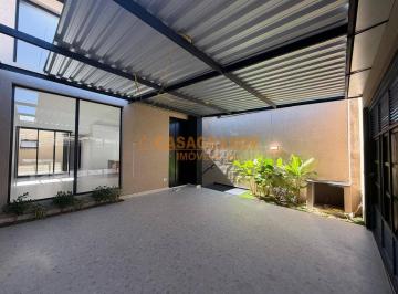 Casa · 240m² · 3 Quartos · 2 Vagas · Casa à Venda no Portal dos Pássaros