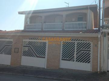 Casa · 4 Quartos · 3 Vagas · Casa a venda com 363m2, com 3 dormitórios na Vila Tesouro