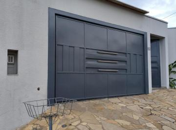 Casa · 330m² · 4 Quartos · 5 Vagas · Casa - Jardim Esplanada II