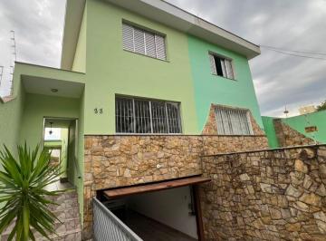 Casa de 3 quartos, São Paulo · Sobrado amplo na Vila Ipojuca | 3 dormitórios, 1 suíte e 4 vagas de garagem
