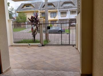 Casa en Aluguel de 3 quartos Novo Mundo · Sobrado triplex bairro Novo Mundo/Portão/Capão Razo. Mobiliado