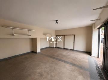 Casa · 81m² · 3 Quartos · 2 Vagas · Casa à venda no Centro em Piracicaba.