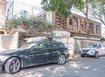 Comercial · 300m² · 2 Vagas · Casa comercial na Rua Doutor Mário Cardim, 204 • 300 m²