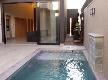 Casa de 3 quartos, Uberlândia · LINDA CASA TÉRREA A VENDA: CONDOMÍNIO VARANDA SUL, CASA PRONTA