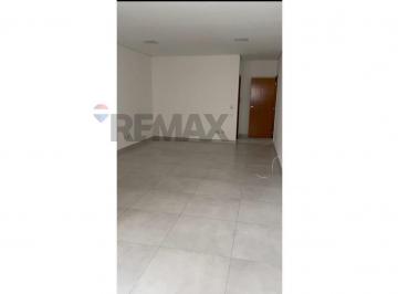 Apartamento · 32m² · 1 Quarto · 1 Vaga · Kitnet Moderna com Vaga no Bairro Olímpico!