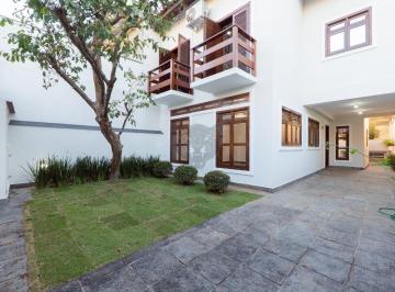 Casa · 239m² · 3 Quartos · 3 Vagas · Casa de vila para venda em Indianópolis com 3 quartos, sendo 1 suíte, 239m²
