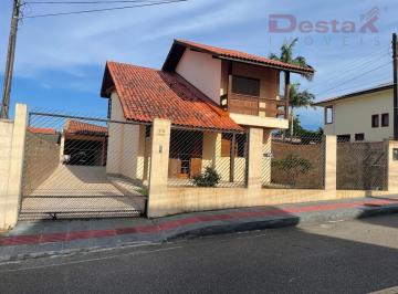 Casa · 150m² · 3 Quartos · 2 Vagas · Casa no bairro Bela Vista - São José