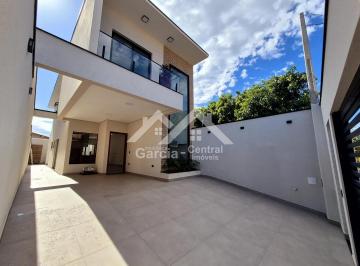 Casa · 140m² · 3 Quartos · 3 Vagas · Sobrado novo com piscina e 3 suítes no Ribamar