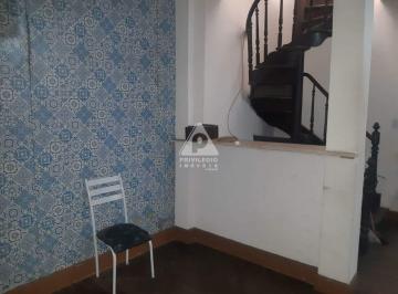 Casa · 129m² · 2 Quartos · Sobrado à Venda no Catete