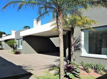 Casa · 168m² · 3 Quartos · 3 Vagas · Exclusiva Casa Térrea com 3 Suítes em Condomínio Privativo no Bairro Guarujá