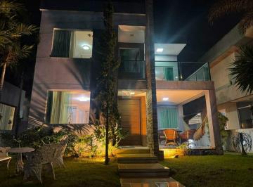 Apartamento · 213m² · 3 Quartos · Casa a venda no condomínio Costa Marina