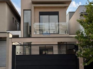 imagem · Casa à venda em Santana de Parnaíba, Villas do Jaguari, com 3 suítes, com 130 m²