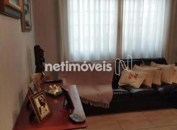 Sala · Apartamento de 3 quartos com área privativa no Cruzeiro