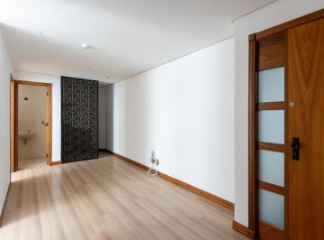Comercial · 34m² · 3 Quartos · 1 Vaga · Sala comercial para venda em Boa Vista com 3 salas, 1 vaga e ótima localização