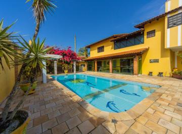 deb563b4-c4fe-4025-bfde-7a072be7b397 · Versátil casa para venda em California com 6 quartos, sendo 4 suítes, 550m²