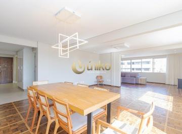 Apartamento · 208m² · 3 Quartos · 2 Vagas · Um apartamento solar... todo retrofitado!