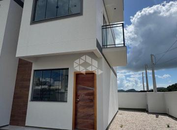Casa · 70m² · 2 Quartos · 2 Vagas · Sobrado de esquina a venda em Tijucas-SC