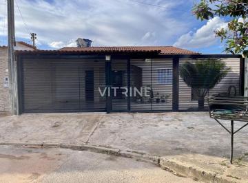 Casa · 150m² · 3 Quartos · 3 Vagas · Ótima casa na QR 117 Santa Maria, casa 3 quartos e 1 suite.