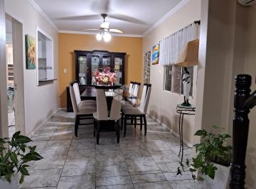Casa · 191m² · 3 Quartos · 2 Vagas · Linda Casa à Venda no Bairro João Goulart, Santa Maria!
