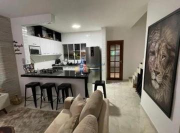 Foto 01 · Casa em Condomínio à Venda em Araçariguama-SP, Jardim Bela Vista: 2 Quartos, 2 Salas, 2 Banheiros, 1