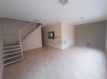 Casa · 150m² · 4 Quartos · 4 Vagas · Oportunidade - Casa - Jardim Pararangaba - 5 Dormitórios - 150m².