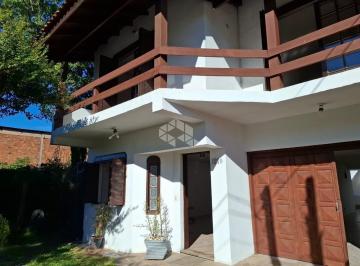 Casa · 280m² · 4 Quartos · 3 Vagas · Casa sobrado com 4 dormitórios, suíte e 2 banheiros, 3 vagas cobertas e ainda possui uma residência