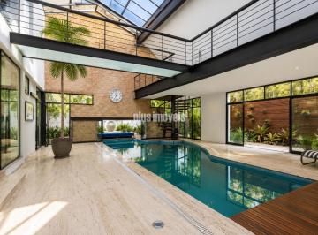 Casa · 813m² · 4 Quartos · 6 Vagas · Exuberante Sobrado de 4 Dormitórios em Terreno de 1.138 m² no Boaçava