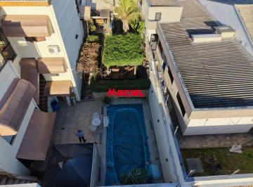 Casa · 270m² · 4 Quartos · 3 Vagas · Sobrado de 4 dormitórios a venda no Villa Branca