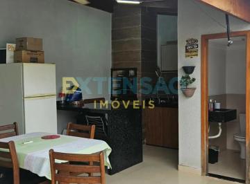 Casa · 11835m² · 2 Quartos · 2 Vagas · Casa para alugar em Monte Carlo de 11835.00m² com 2 Quartos, 1 Suite e 2 Garagens