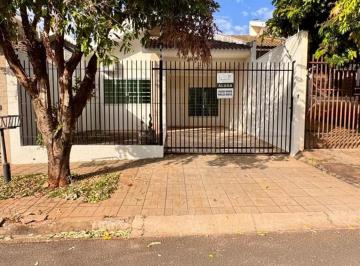 Casa · 150m² · 3 Quartos · 2 Vagas · Excelente casa térrea para locação em uma das melhores regiões do Jardim Iguaçu, ideal para quem bus