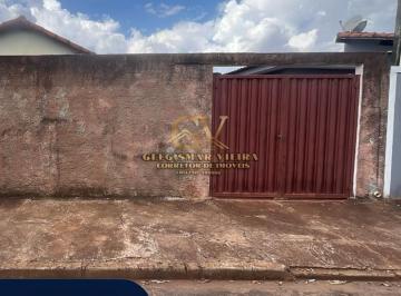 img0 · Casa com 3 Quarto(s) e 2 banheiro(s) para Alugar, 250 m² por R$ 1333 / Mês