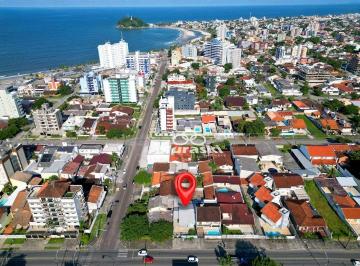 3caae390323977a12637e71877b62f699a545e98 · Casa com 3 dormitórios para alugar por dia - Centro - Guaratuba/PR