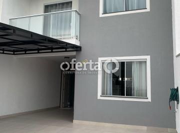 Casa · 108m² · 3 Quartos · 3 Vagas · Sobrado em Araucária / Costeira