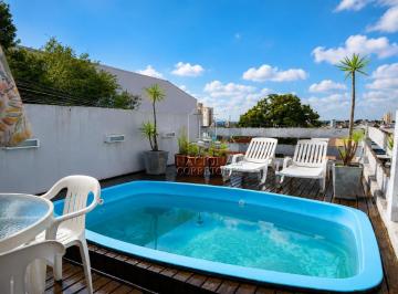 Casa · 278m² · 6 Quartos · 4 Vagas · Sobrado à venda com 278m², 6 quartos e 4 vagas